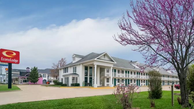 Econo Lodge (Formerly Serenity Inn) - Branson MO